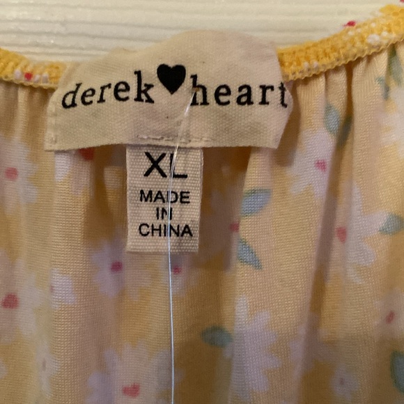 Derek Heart dress - Picture 2 of 3